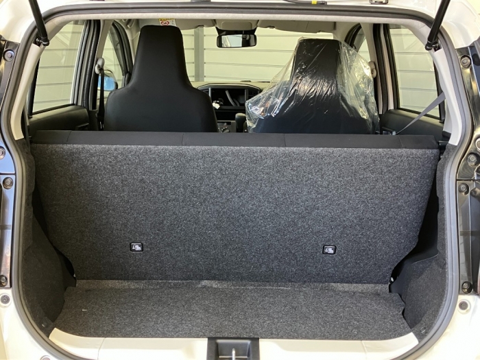 ダイハツ ミライース14枚目