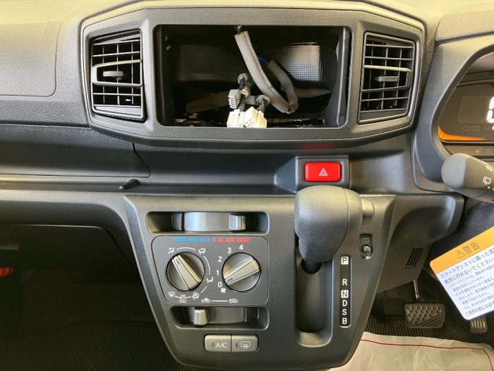 ダイハツ ミライース39枚目