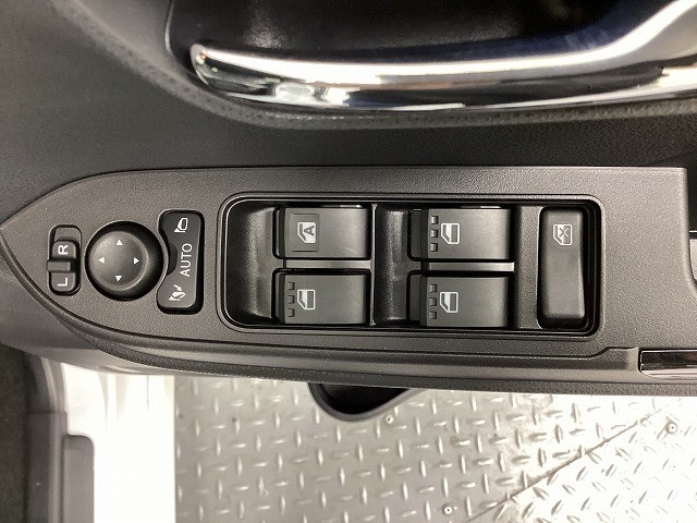 ダイハツ タント28枚目