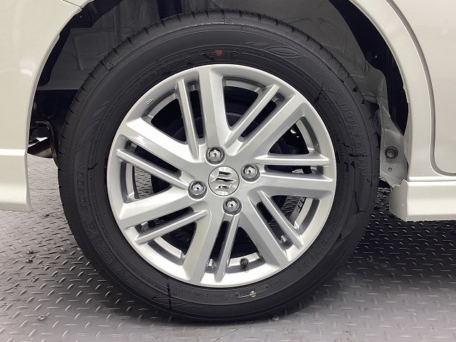 スズキ ソリオ15枚目