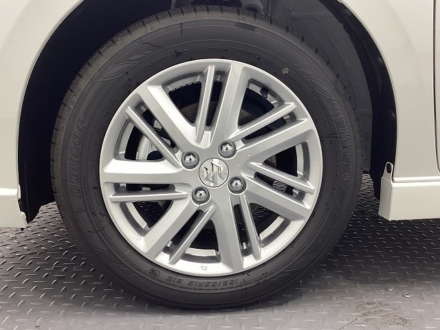 スズキ ソリオ18枚目