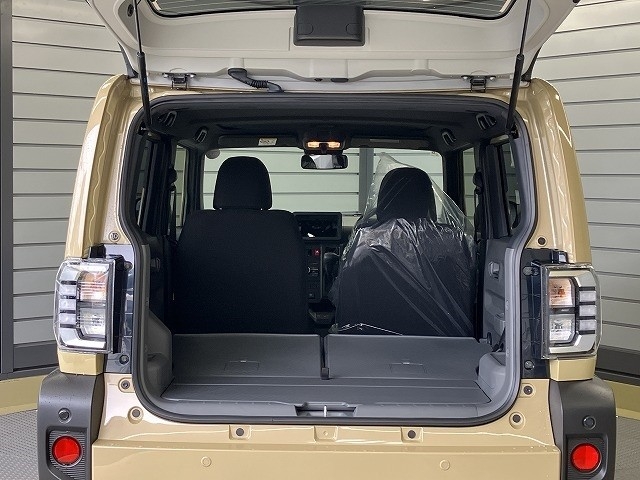 ダイハツ タフト9枚目