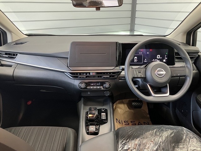 ニッサン ノート15枚目