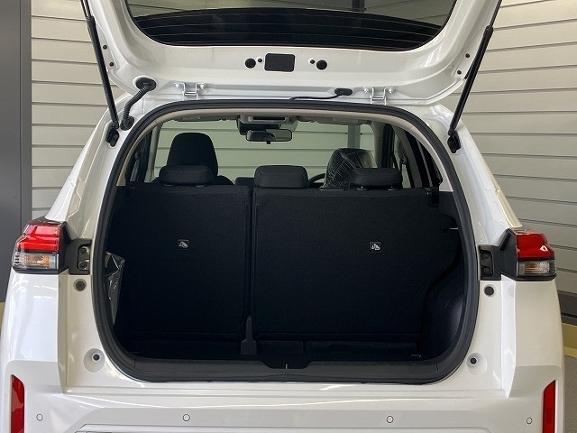 ニッサン ノート6枚目