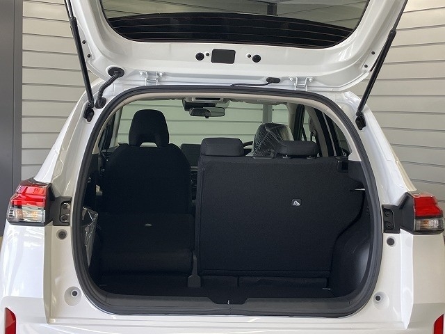 ニッサン ノート7枚目