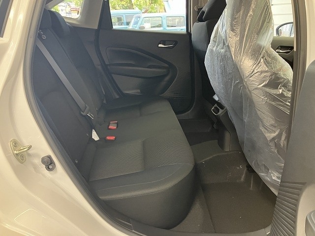 ニッサン ノート11枚目