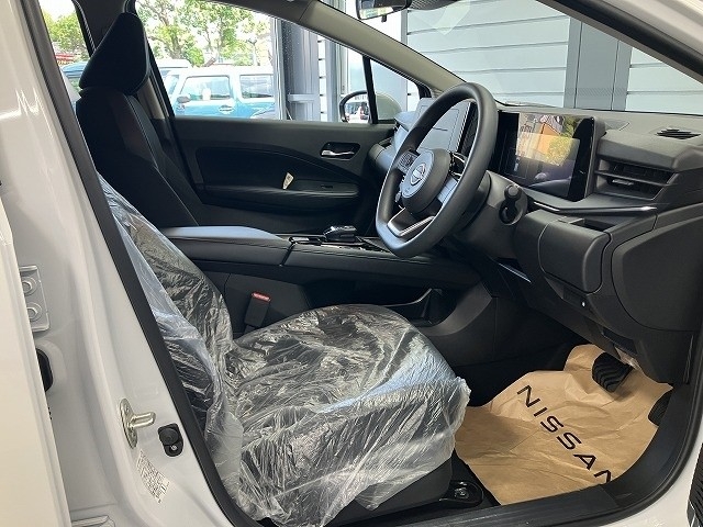 ニッサン ノート12枚目