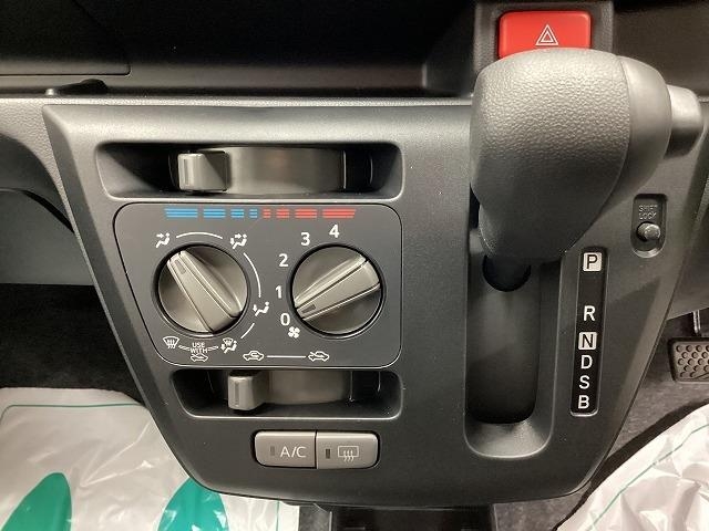 ダイハツ ミライース30枚目