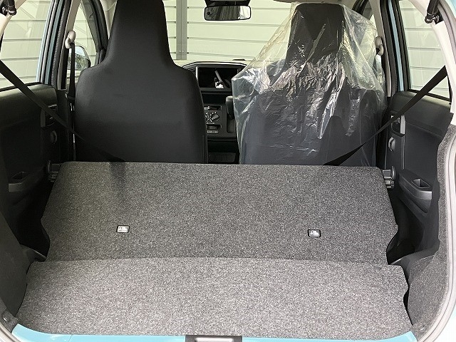 ダイハツ ミライース7枚目