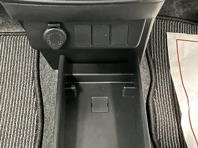 ダイハツ ミライース39枚目