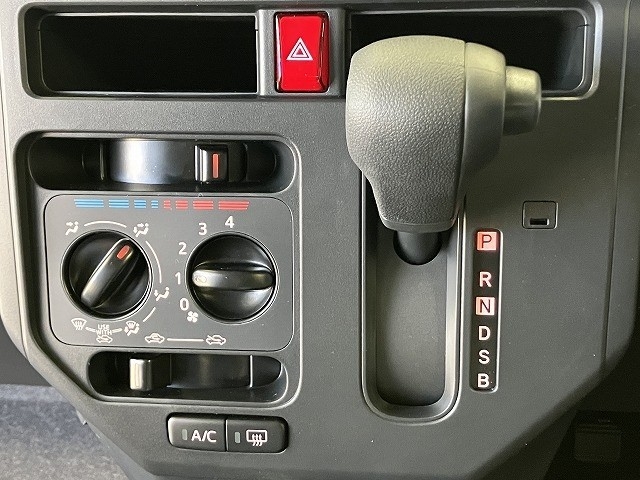 トヨタ ルーミー34枚目