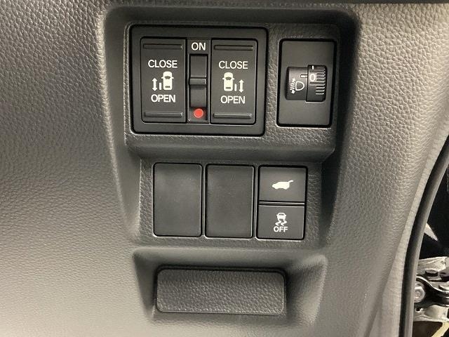 ホンダ ステップワゴンスパーダ28枚目