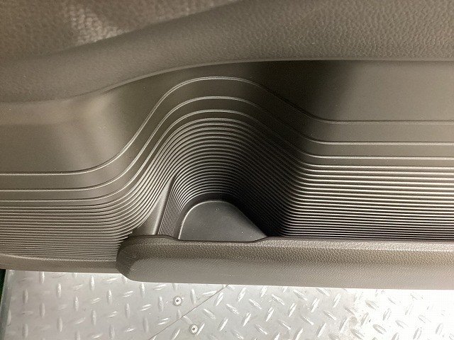 ホンダ N BOX28枚目
