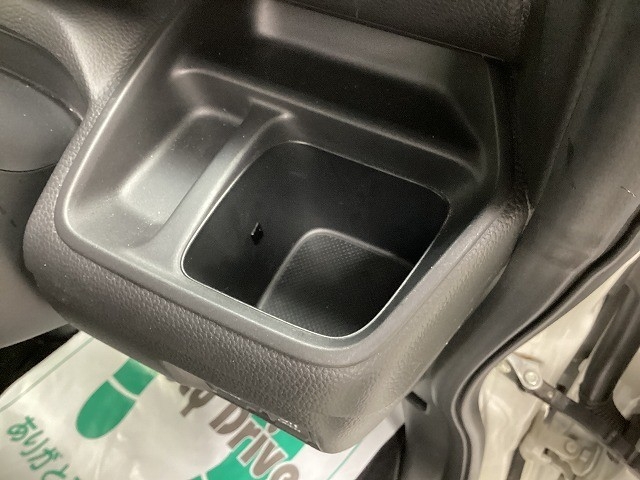 ホンダ N BOX29枚目