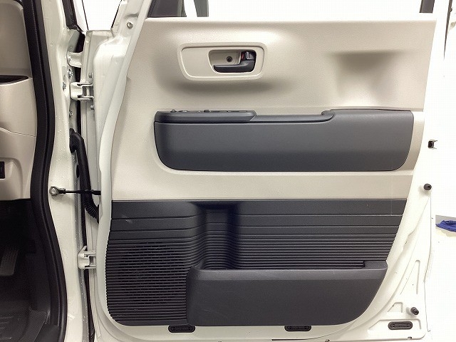 ホンダ N BOX27枚目