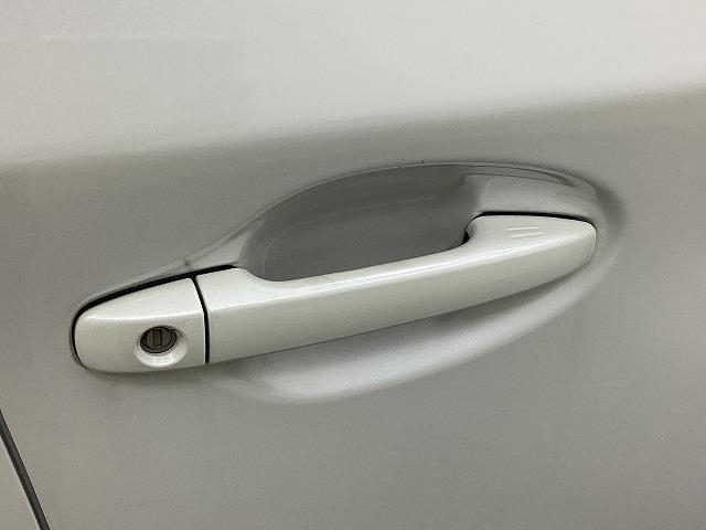 トヨタ プリウス18枚目