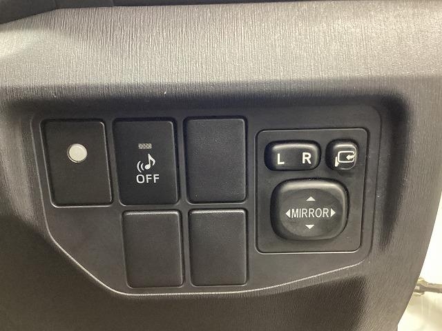 トヨタ プリウス23枚目