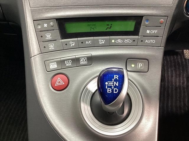 トヨタ プリウス31枚目