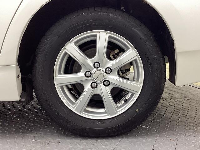 トヨタ プリウス8枚目