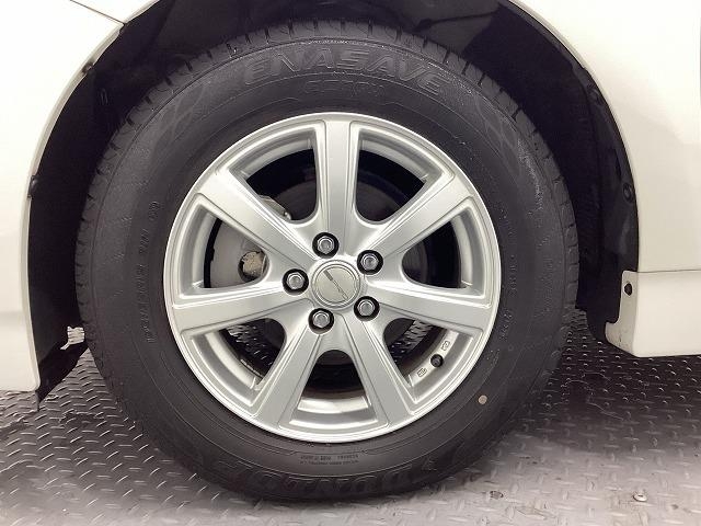 トヨタ プリウス10枚目