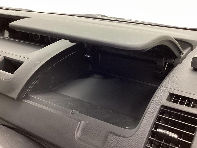 トヨタ ヴォクシー25枚目