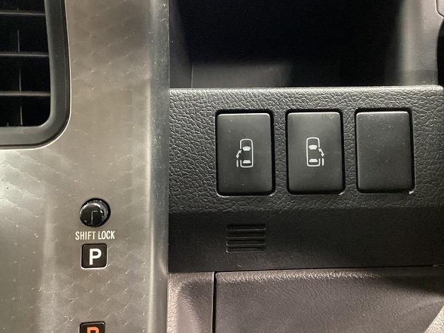 トヨタ ヴォクシー30枚目