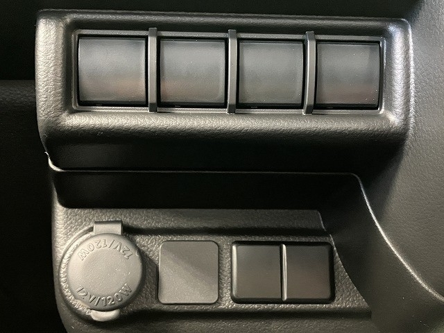 スズキ クロスビー32枚目