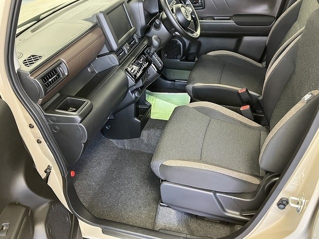 スズキ クロスビー8枚目