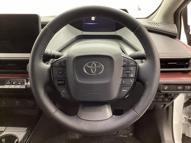 トヨタ プリウス26枚目