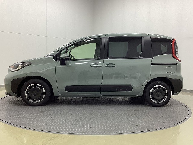 トヨタ シエンタ9枚目