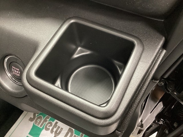 スズキ ソリオ30枚目