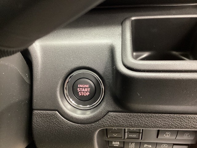 スズキ ソリオ30枚目