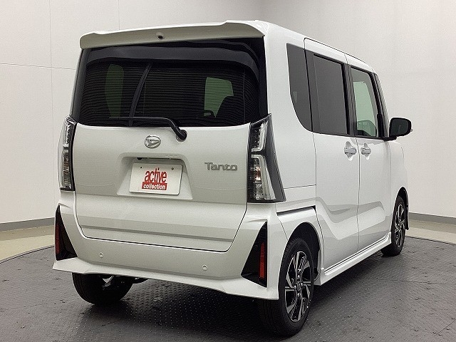 ダイハツ タント12枚目