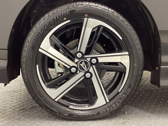 ダイハツ ムーヴ17枚目