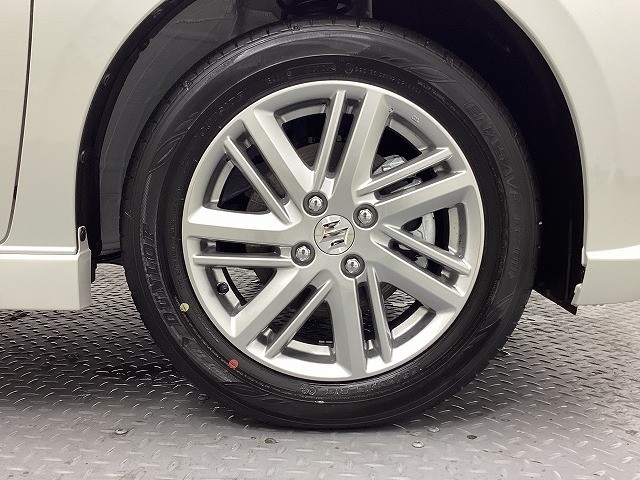 スズキ ソリオ14枚目