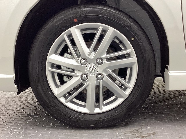 スズキ ソリオ17枚目