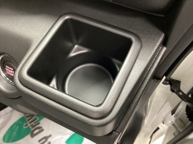 スズキ ソリオ30枚目