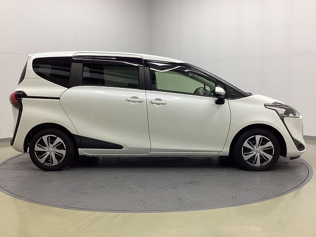 トヨタ シエンタ13枚目