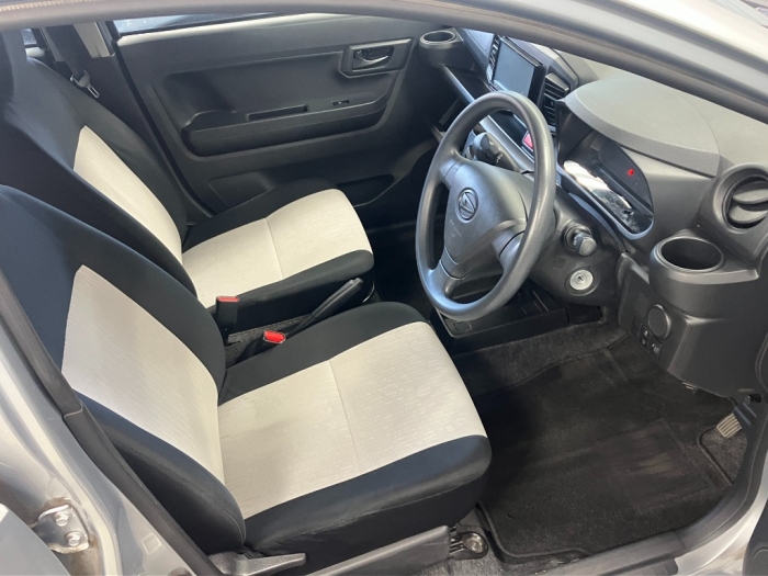 ダイハツ ミライース20枚目