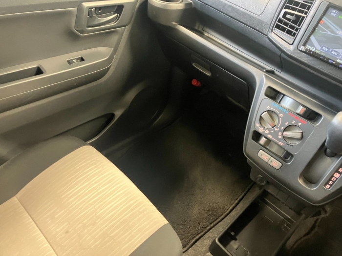 ダイハツ ミライース39枚目