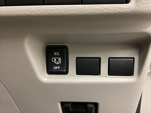 ニッサン ルークス32枚目