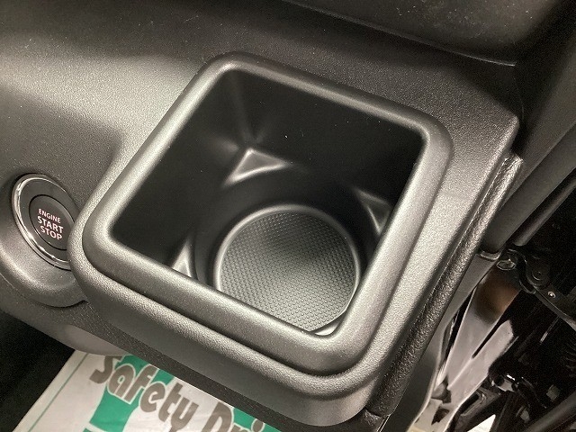 スズキ ソリオ31枚目