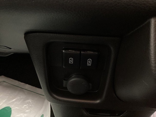 スズキ ソリオ39枚目