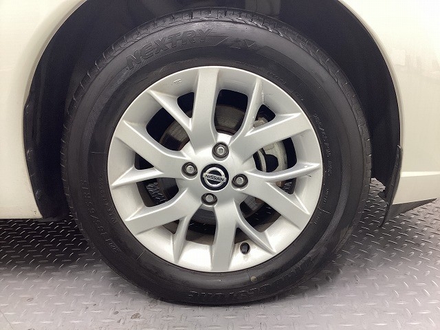 ニッサン ノート18枚目