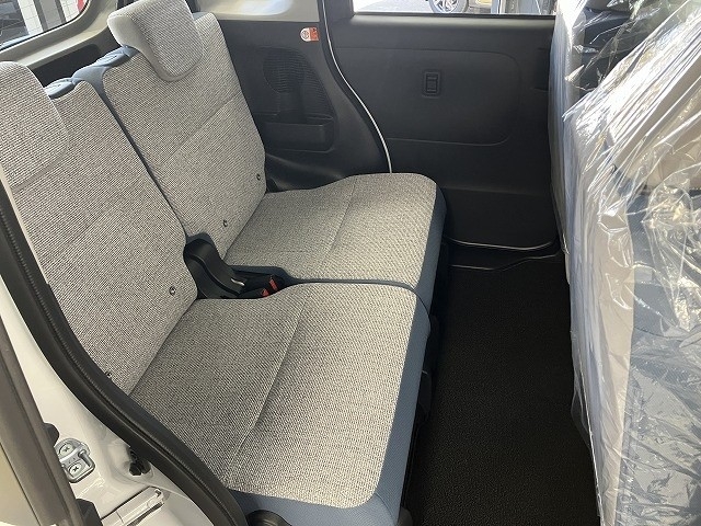 ダイハツ ムーヴキャンバス9枚目