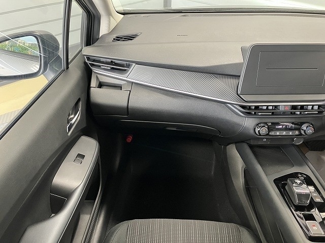 ニッサン ノート15枚目