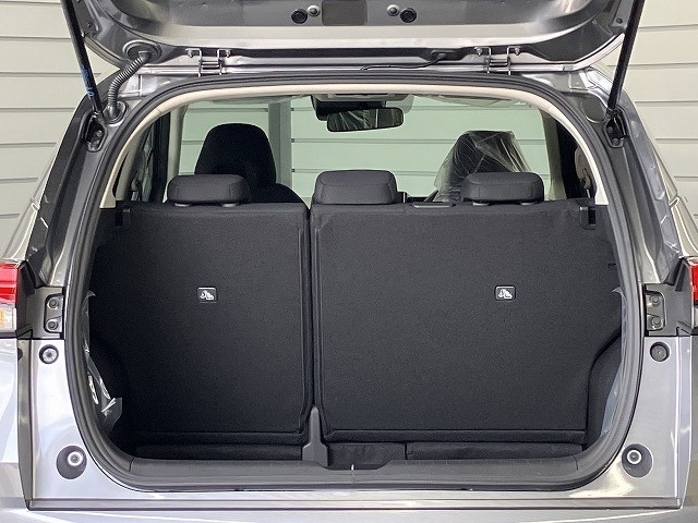 ニッサン ノート6枚目