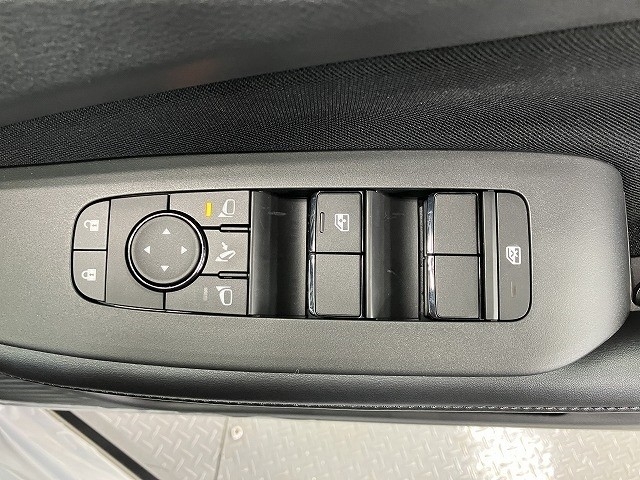 ニッサン ノート29枚目