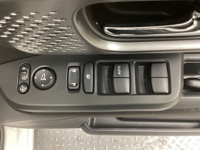 ホンダ Ｎ　ＢＯＸ28枚目
