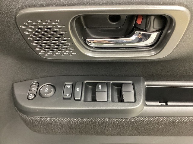 ホンダ Ｎ　ＢＯＸ33枚目